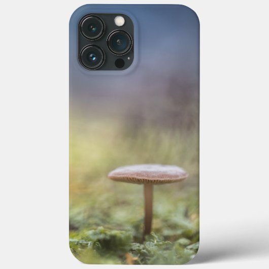 小さなキノコ自然写真 Case-Mate iPhoneケース (裏面)
