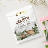 小さなキャンパーが途中にある男の赤ちゃんシャワー フェイバーバッグ (封をした状態)