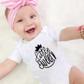 小さなクイーンおもしろいのユーモアのボディはワンピースに適合 ベビーボディスーツ