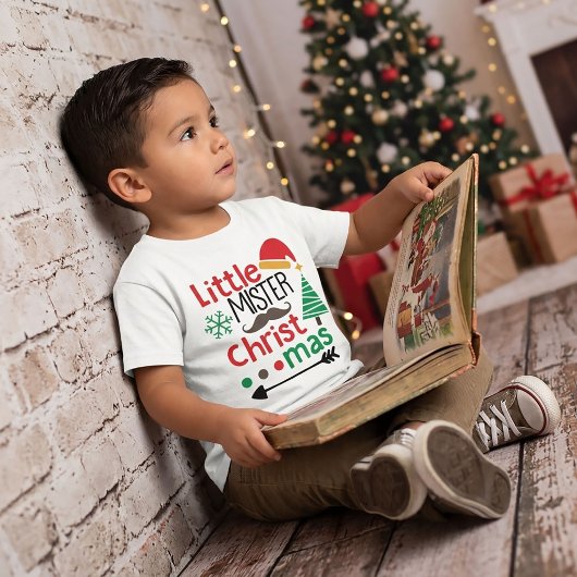 小さなクリスマスの男の子 Tシャツ