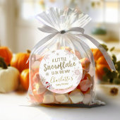 小さなスノーフレークのピンクの赤ちゃんシャワー ラウンドシール