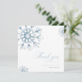 小さなスノーフレークの青い赤ちゃんシャワーサンキューカード サンキューカード (スタンド正面)