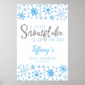 小さなスノーフレーク青の赤ちゃんシャワー歓迎サイン ポスター (正面)