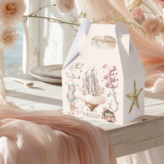 小さなドラゴンが赤ちゃんシャワーを浴びる フェイバーボックス