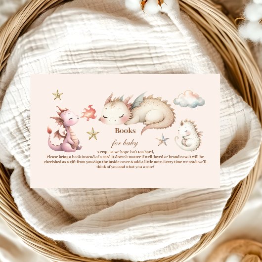 小さなドラゴンが途中にあるベビー本ベビー エンクロージャーカード