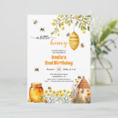 小さなハチミツの2番目の誕生日招待状 招待状 (スタンド正面)
