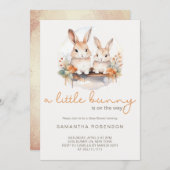 小さなバニーが赤ちゃんシャワーの途中にある 招待状 (正面/裏面)