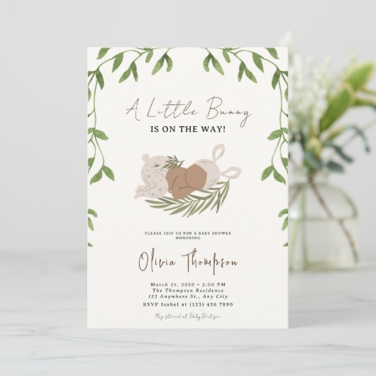 小さなバニーの女の子の赤ちゃんシャワー緑 招待状 (スタンド正面)