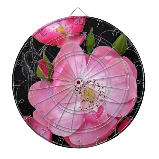 小さなバラの芽が開く ダーツボード (正面)