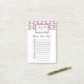 小さなバレンタインデーパターン(の模様が)あるハート ポストイット (デスク上)