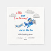 小さなパイロットで空の赤ちゃんシャワー スタンダードカクテルナプキン (正面)