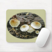 小さなパラソルがキノコを丸太に マウスパッド (マウス)