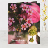 小さなピンクの開花 カード (黄色い花)