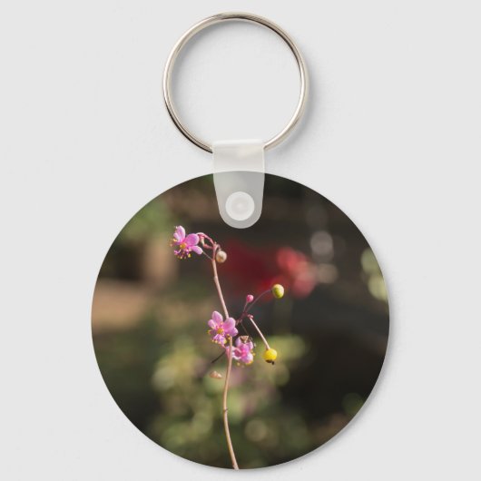 小さなピンク色の花 キーホルダー (正面)