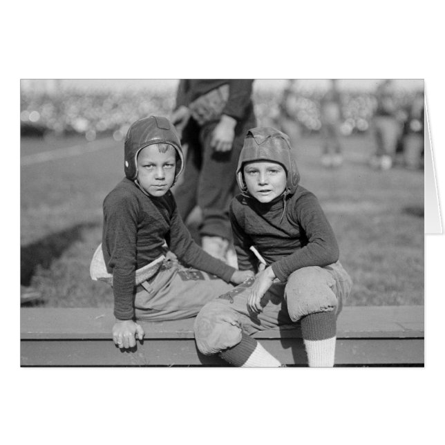 小さなフットボール選手たち 1925年 (正面横)