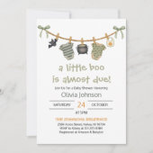 小さなブハロウィーンの服ベビーシャワー 招待状 (正面)