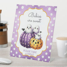 小さなブーかわいい幽霊ハロウィーンのベビーは甘い