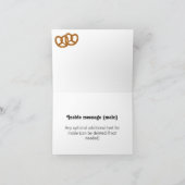 小さなプレッツェル塩辛いスナック点々のある- – あなたのテキスト カード (内部)