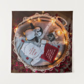 小さなペンギンは妊娠の発表を愛している タペストリー (正面(横))