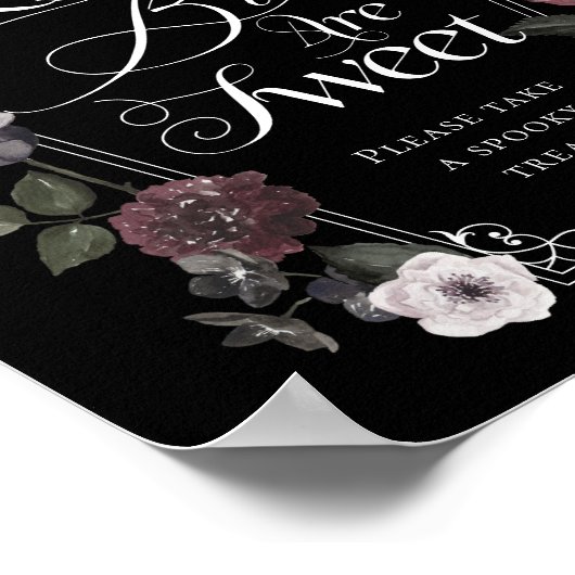 小さなボオは甘いゴシック不気味様式の花模様標識 ポスター (角)