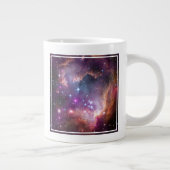小さなマゼラン雲の中の若い星。 ジャンボコーヒーマグカップ (右)