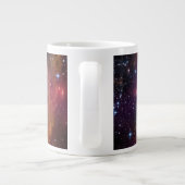 小さなマゼラン雲の中の若い星。 ジャンボコーヒーマグカップ (裏面)