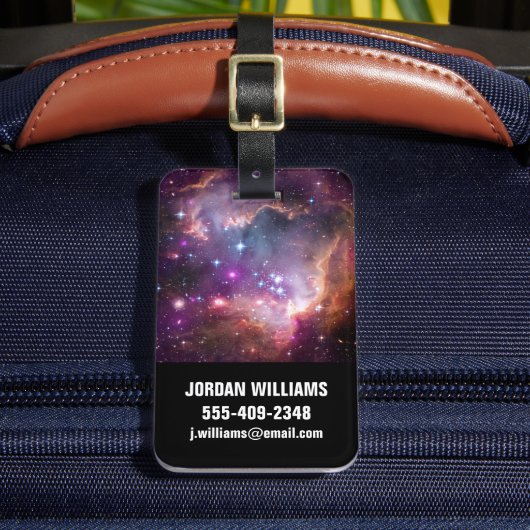 小さなマゼラン雲の中の若い星。 ラゲッジタグ (正面インサイチュ2)