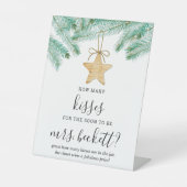 小さなメリーブライダルシャワーはキスゲームを推測 台座サイン (正面)