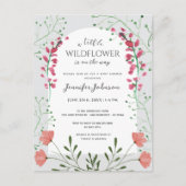 小さなワイルドフラワーアーチベイビーシャワー招待状 ポストカード (正面)