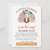 小さな七面鳥が行く途中だ！感謝祭の赤ちゃんシャワー サンキューカード (正面)