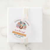 小さな七面鳥が行く途中だ！感謝祭の赤ちゃんシャワー フェイバータグ (インサイチュ)