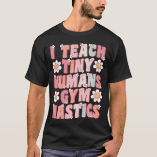 小さな人間の体操コーチ グルービーなレトロデザイン Tシャツ