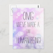 小さな人間を作った – おもしろい誕生のお知らせ ポストカード (正面/裏面)