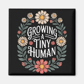 小さな人間を育てています 新しいママとパパの妊娠発表 マグネット (正面)