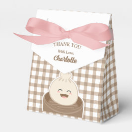 小さな団子が赤ちゃんシャワーの途中にある フェイバーボックス