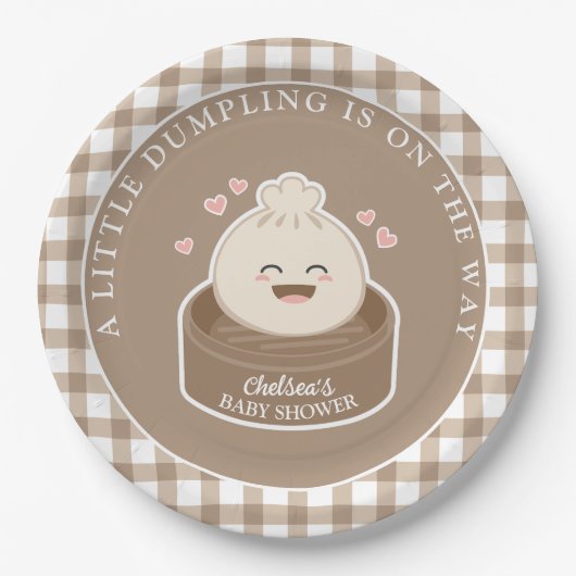 小さな団子が赤ちゃんシャワーの途中にある ペーパープレート (正面)