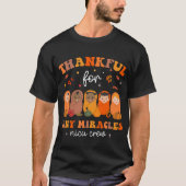 小さな奇跡に感謝NICU Crwe Thanksgiving Tシャツ (正面)