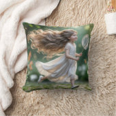 小さな女の子が蝶をネットで追いかける クッション (ブランケット)