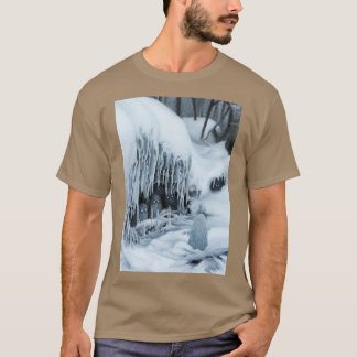 小さな女の子が話をする Tシャツ