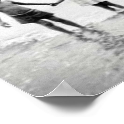 小さな女の子と少年が手を持つ小さなポスター ポスター (角)