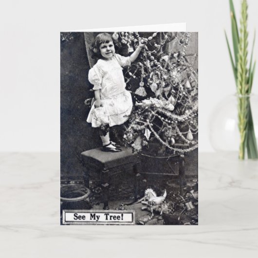 小さな女の子のクリスマスツリーの1910年のヴィンテージ シーズンカード (正面)