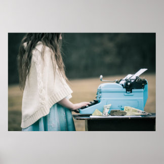 小さな女の子の入力 ポスター