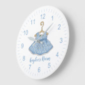 小さな女の子の青いドレスのハンガーの壁時計 ラージ壁時計 (傾斜)