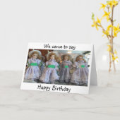 小さな女の子の「ヴィンテージ人形」からのハッピーバースデー カード (黄色い花)