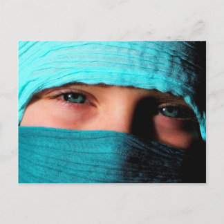 小さな女の子インターコイズ海 ポストカード