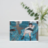 小さな女の子イン・ブルー・アームチェア，カッサット ポストカード (スタンド正面)