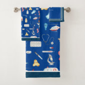 小さな女の子ドクターメディカルパターン(名前、青) バスタオルセット (インサイチュ)