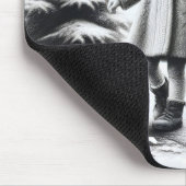 小さな女の子歩くアウェルシュテリア マウスパッド (コーナー)