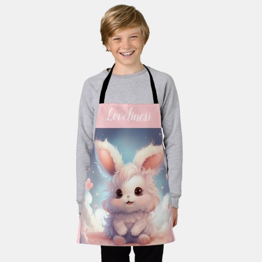 小さな女の子用のラビリーバニーキッチンエプロン エプロン (着用した状態)