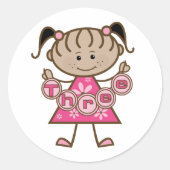 小さな女の子第3回誕生日Tシャツとギフト ラウンドシール (正面)